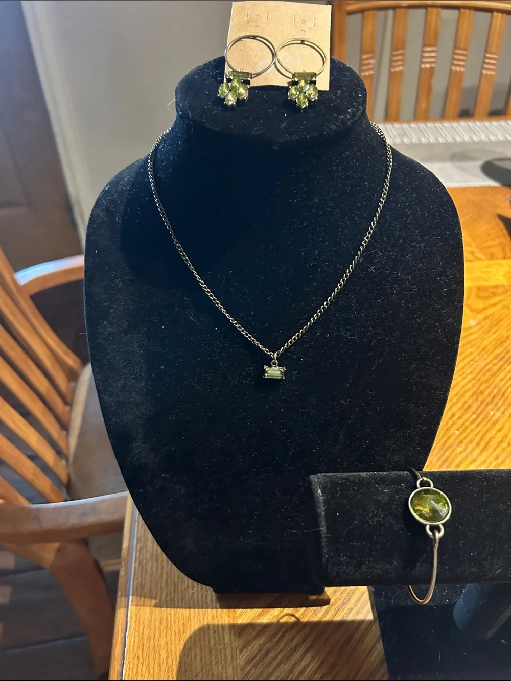 Plunder Olive Green Crystal Necklace, Earrings & Bracelet Set